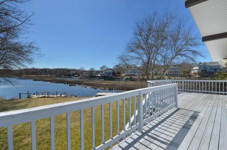 23 & 24 Debbie Ln