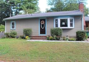 7 Pine Tree Ln