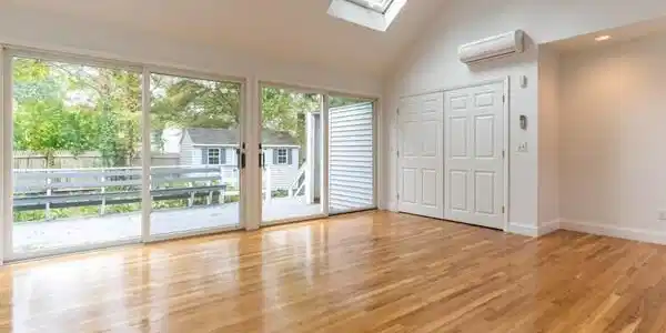 39 Joyce St