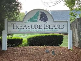 503 Treasure Island Rd