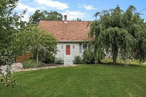 116 Lakeshore Dr