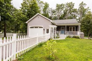 28 Atwater Ave