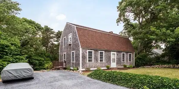 73 Longfellow Dr