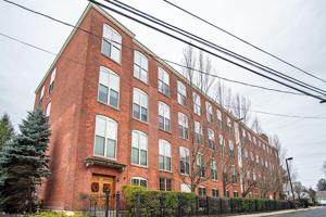 11 Lake St