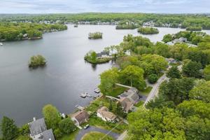 332 South Quinsigamond Ave