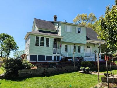 60 Circuit Ave S,