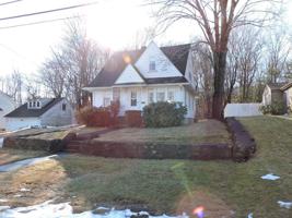 9 Lake Parkway