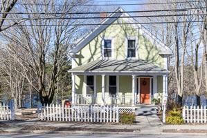 711 Main St