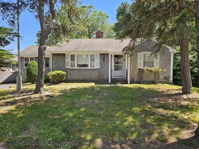 26 Pine Tree Road