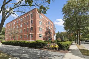 125 Pleasant St
