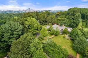 24 Green Hill Rd