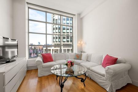 360 Newbury St