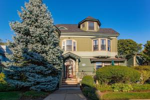14 Wellington St