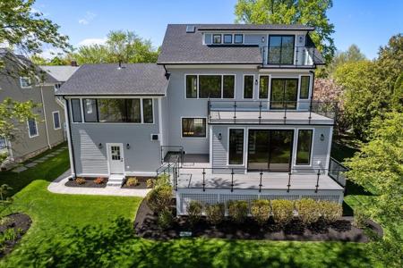 121 Oliver Rd