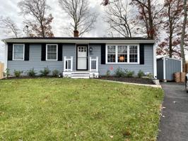 883 Spencer St..
