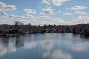 17 Bay View Dr