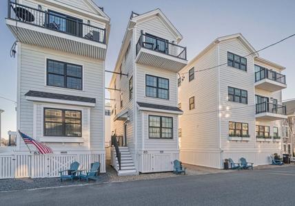 85 Glades Rd