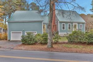 595 Bourne Rd
