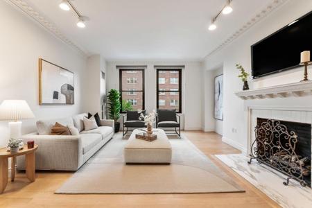 4 Charlesgate E