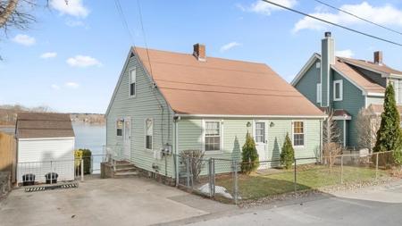327 Bridle Path