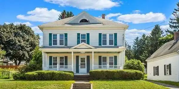 229 Main St