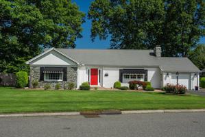 140 Overlook Dr