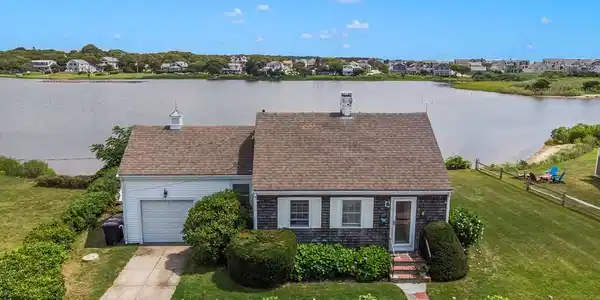 172 Grand Ave
