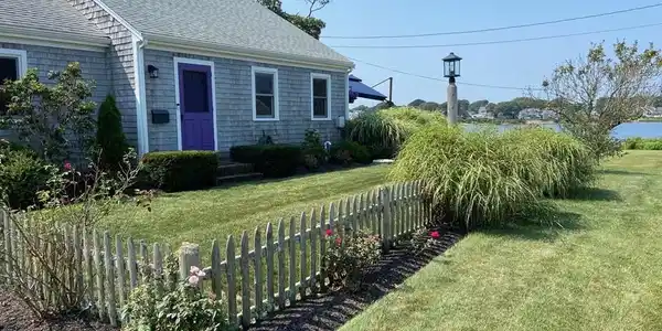 7 Pocasset St