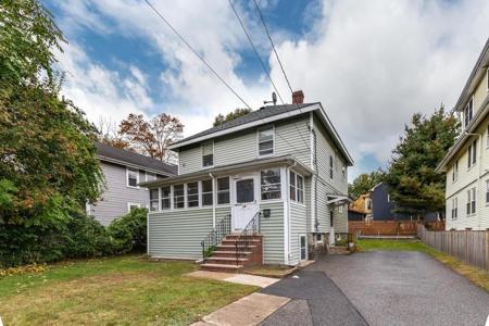 15 Pond Lane