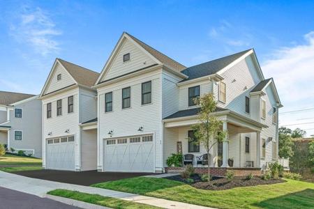 14 Granville Ln