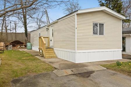 157 Mansfield Ave