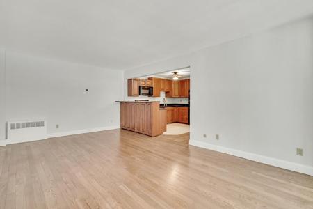 32 Juniper St
