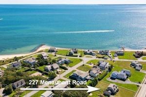 227 Menauhant Rd