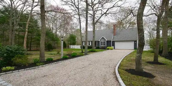 55 Woodland Rd