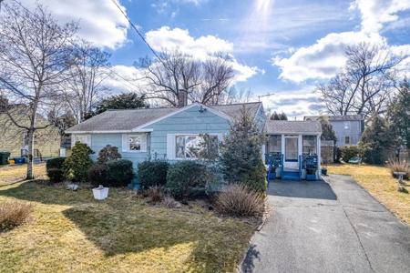 41 Rosella St