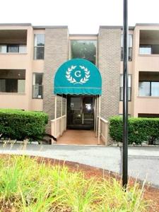 26 Shrewsbury Green Dr