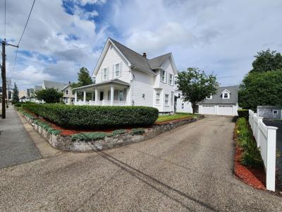 15 Alvarado Ave