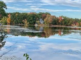 56 Lakeside Dr