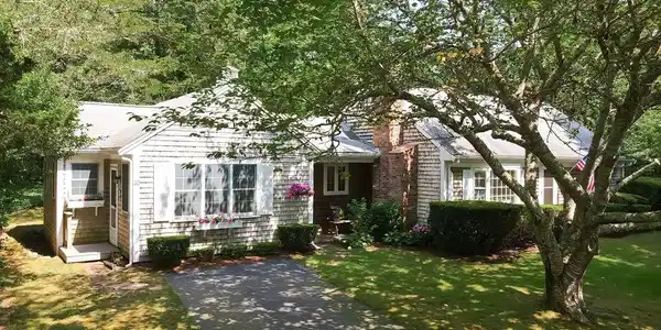 20 Bramble Ln