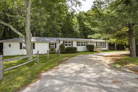 14 Farm Ln