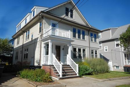 15 Mary St