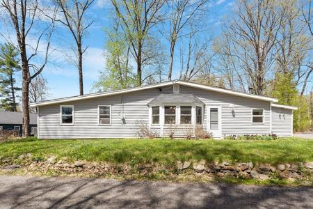 439 Townsend Harbor Rd