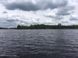 33-3 LAKE DR