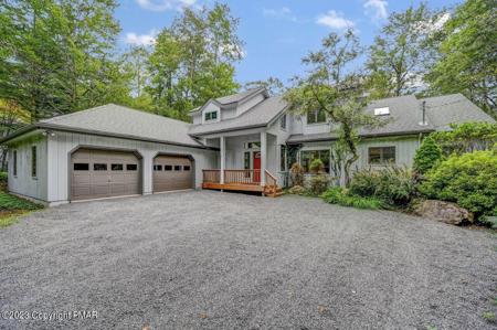 1543 Crestview Lane