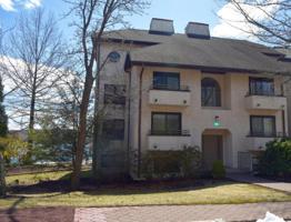 202 Midlake Dr