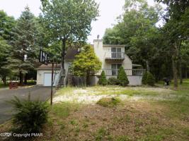 136 Colonial Ter