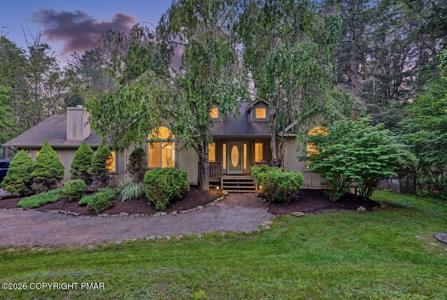 305 Meadowbrook Court