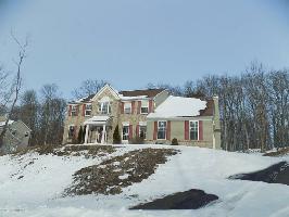 3203 Mountain Laurel Dr