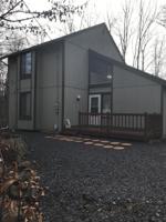 1421 Redwood Ter