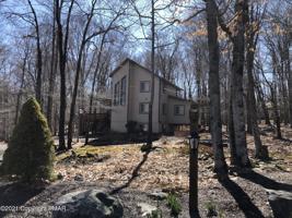 8 Hemlock Court